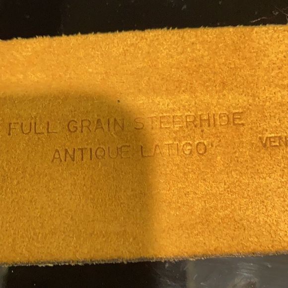 Belt Leather Feather Design Women’s Size 34 Preowned - Picture 6 of 6